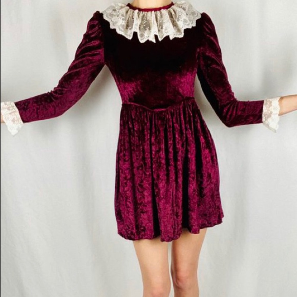 Vintage Velvet Goth Babydoll Dress Burgundy Collar
